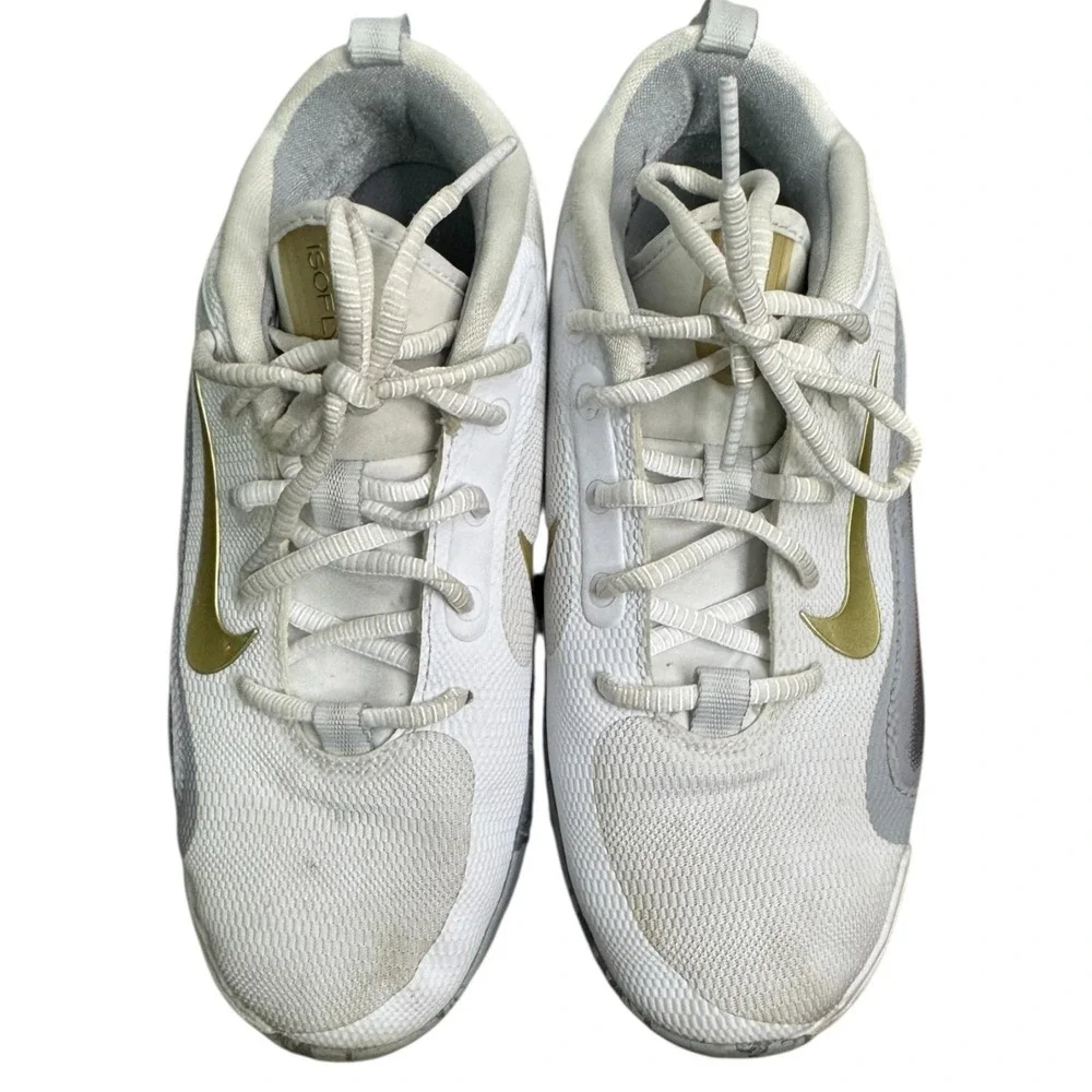 Nike‎ IsoFly Basketball Shoes Kids 5Y White Gold Grey Athletic